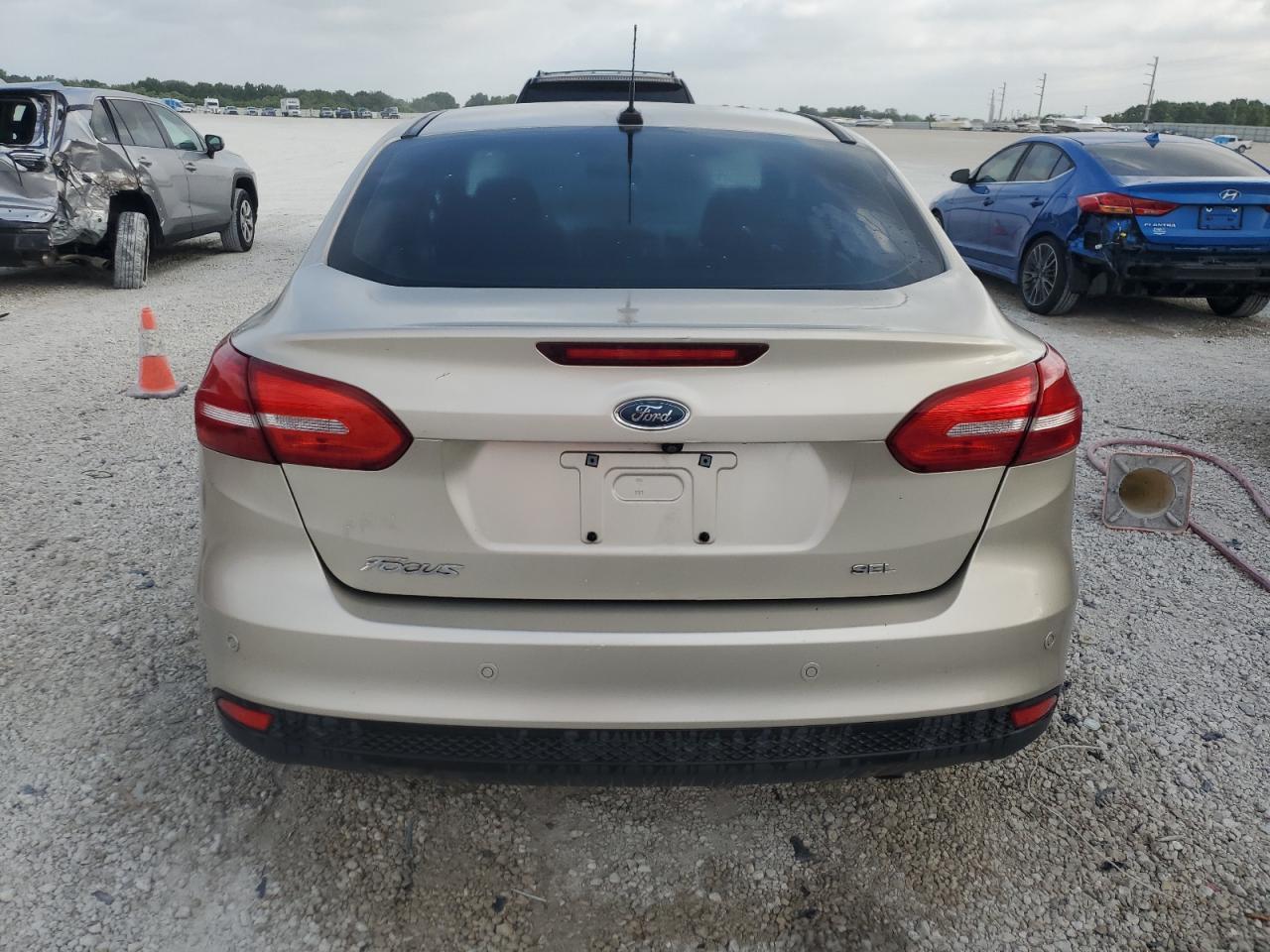 2017 FORD FOCUS SEL - Фото 6