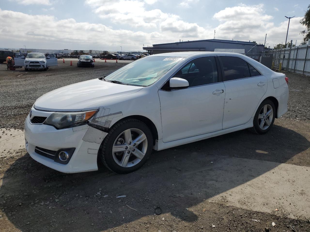 2014 TOYOTA CAMRY L