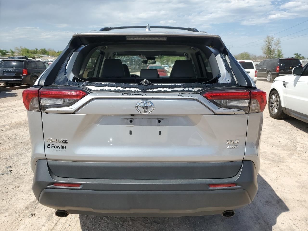 2019 TOYOTA RAV4 XLE P - Image 6