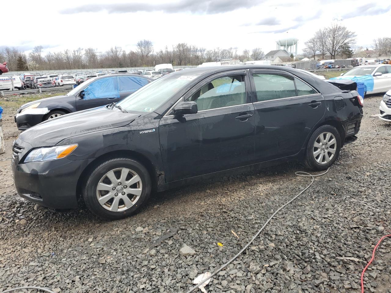 2011 TOYOTA CAMRY HYBR car image