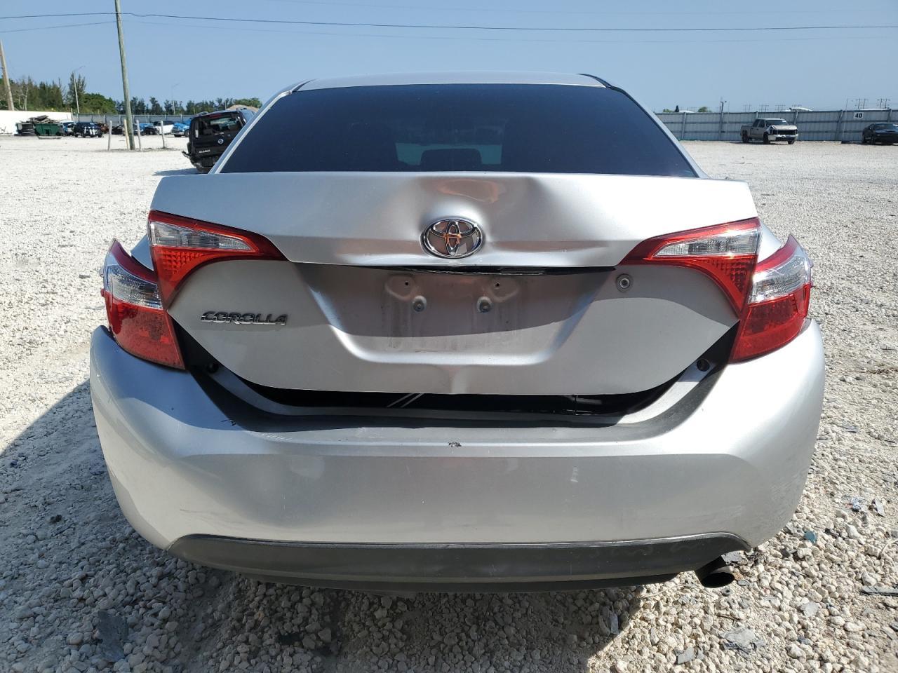 2015 TOYOTA COROLLA L - Фото 6