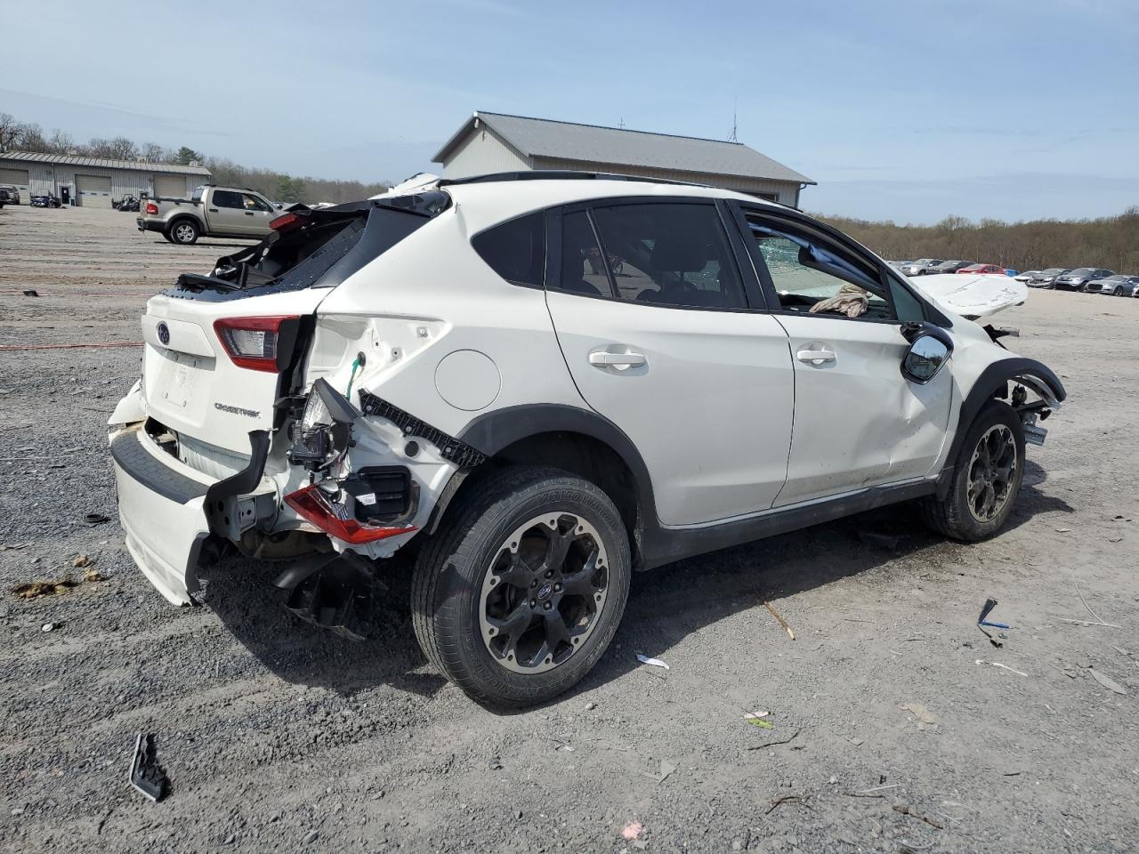 2021 SUBARU CROSSTREK - Фото 3