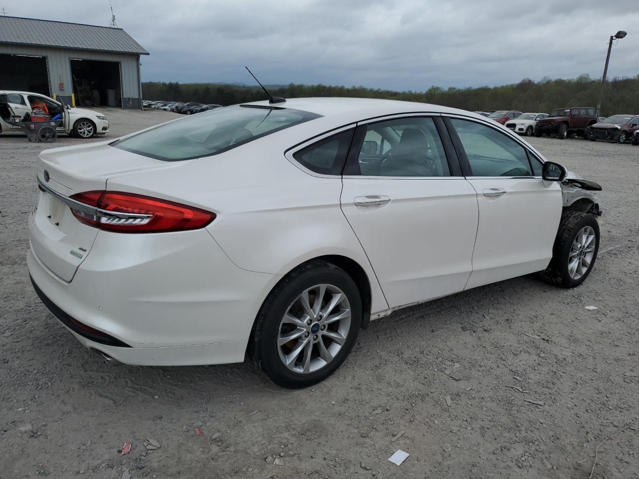 2017 FORD FUSION SE - Фото 3