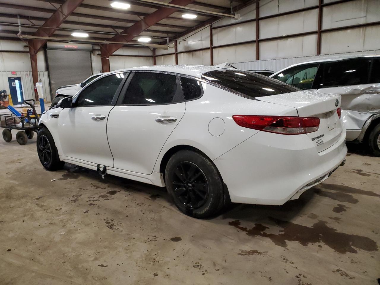 2016 KIA OPTIMA LX - Фото 2