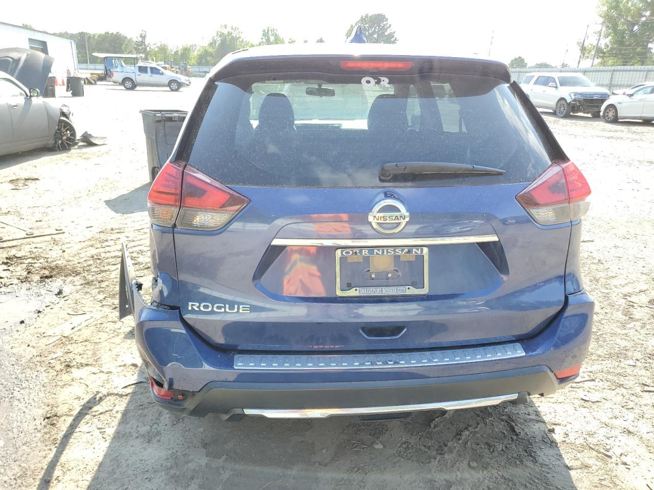 2017 NISSAN ROGUE S - Image 6