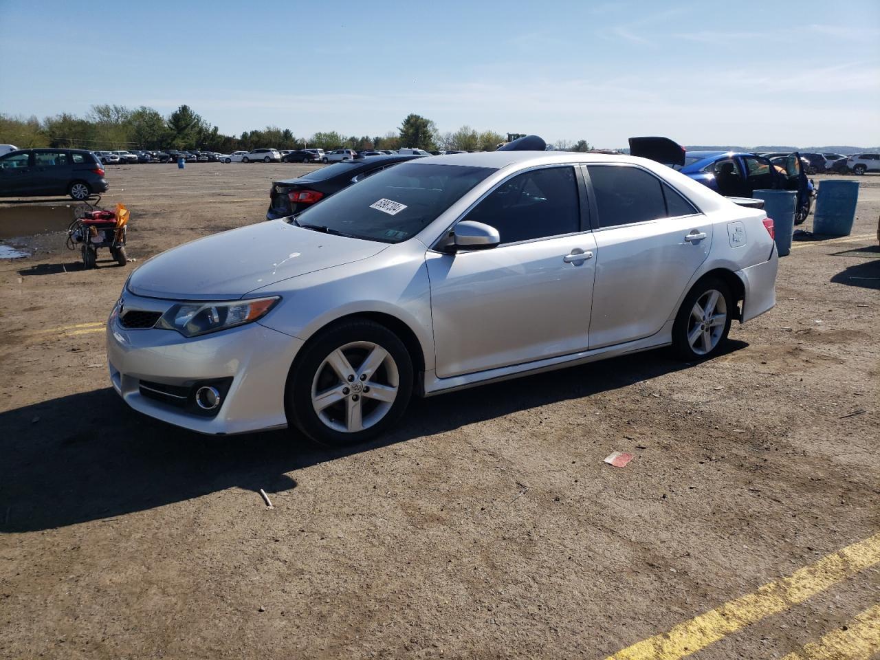 2014 TOYOTA CAMRY L
