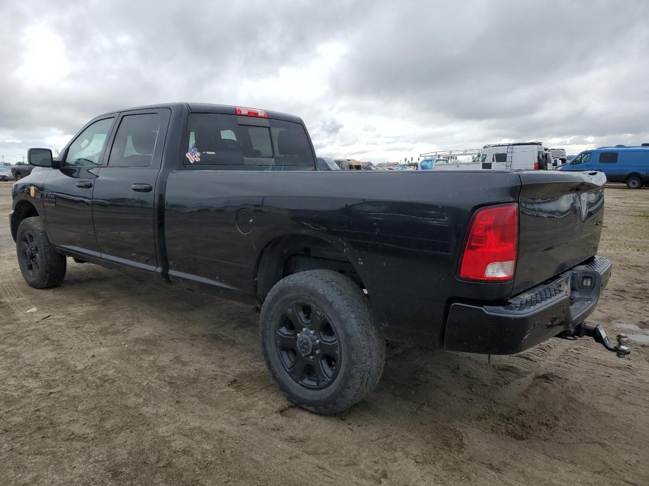 2017 RAM 2500 SLT - Image 2