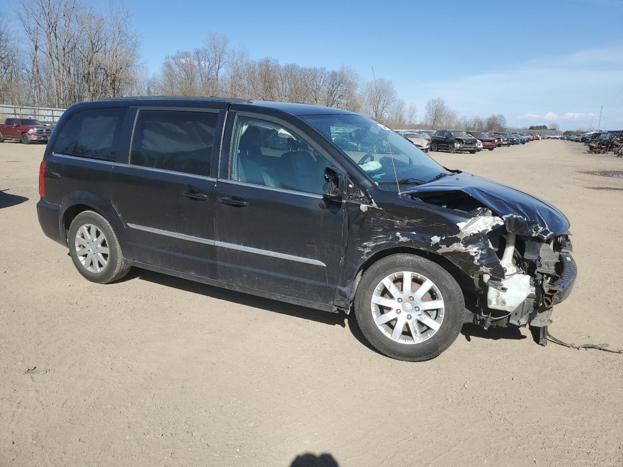 2014 CHRYSLER TOWN & COU - Фото 4