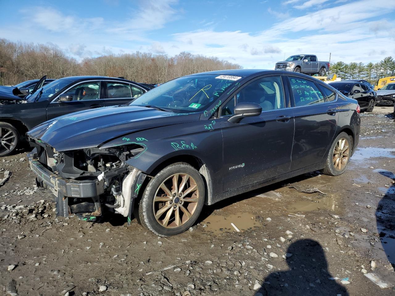 2017 FORD FUSION SE car image