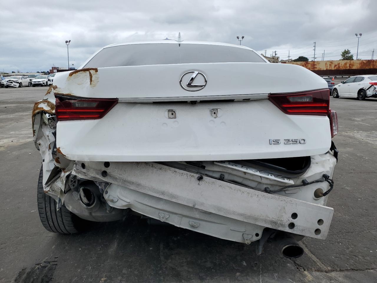 2014 LEXUS IS 250 - Image 6