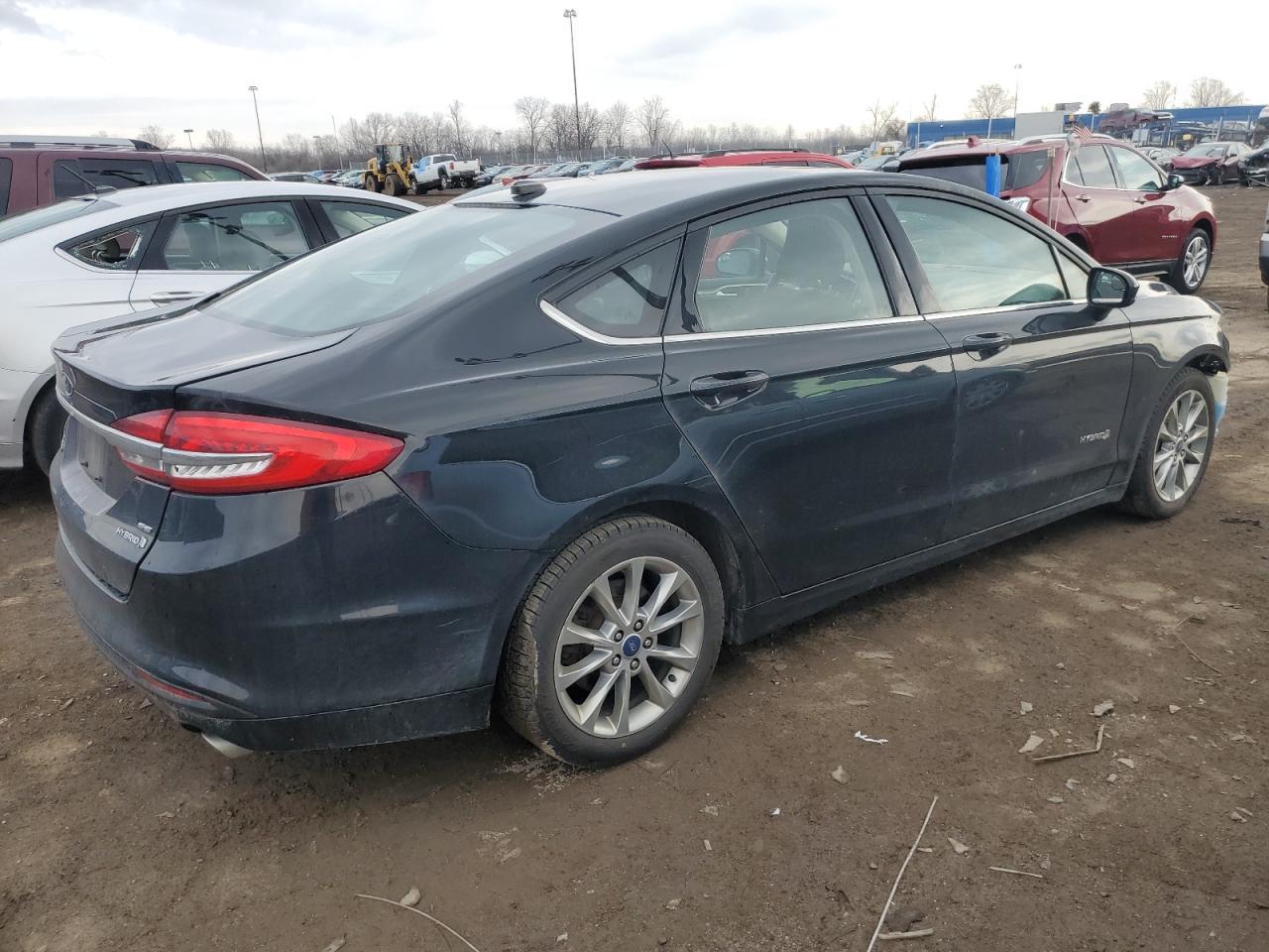 2017 FORD FUSION SE - Фото 3