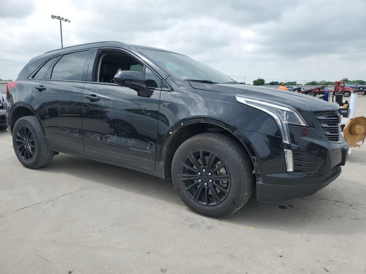 2019 CADILLAC XT5 LUXURY - Image 4