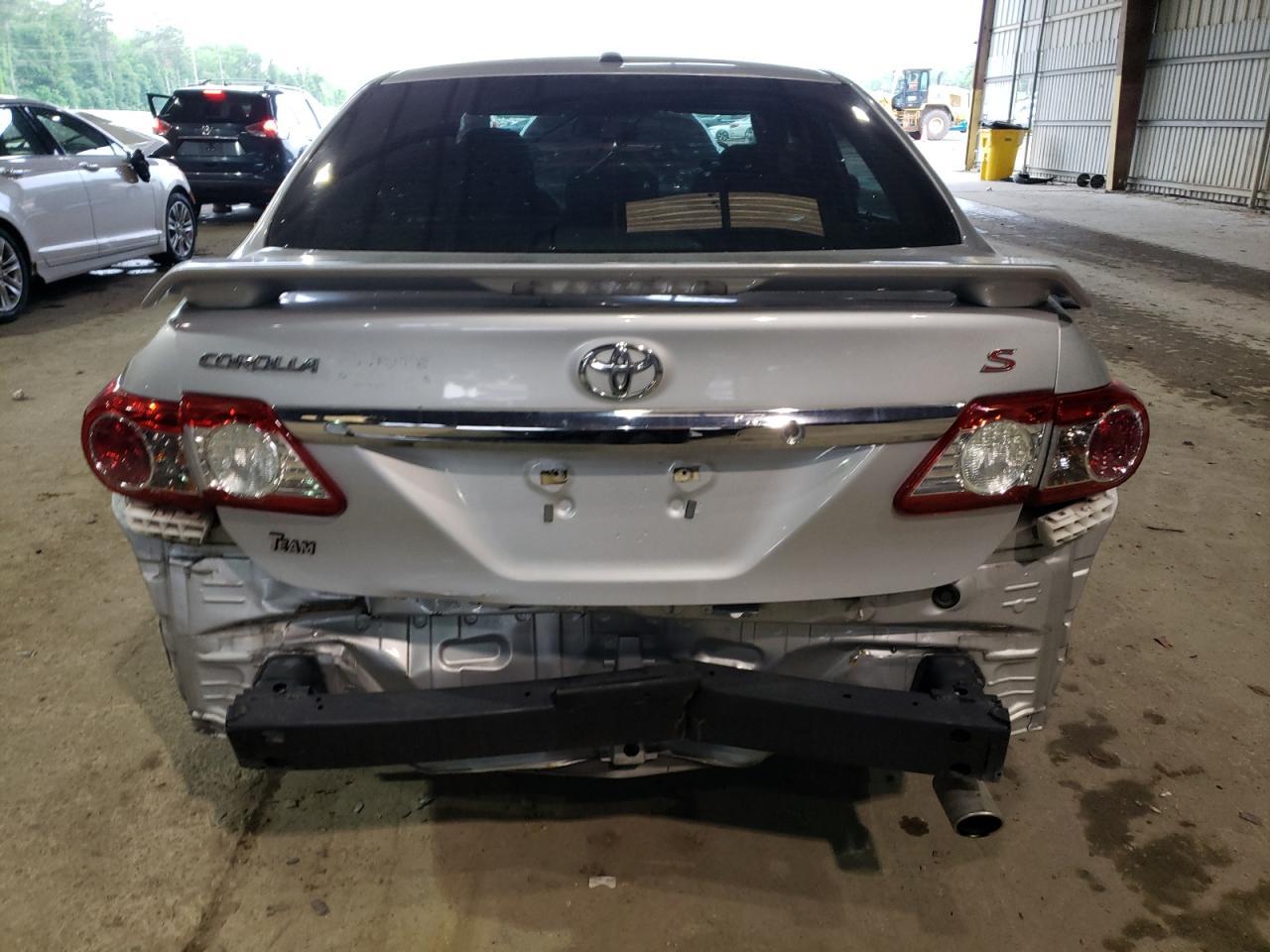 2013 TOYOTA COROLLA BA - Фото 6