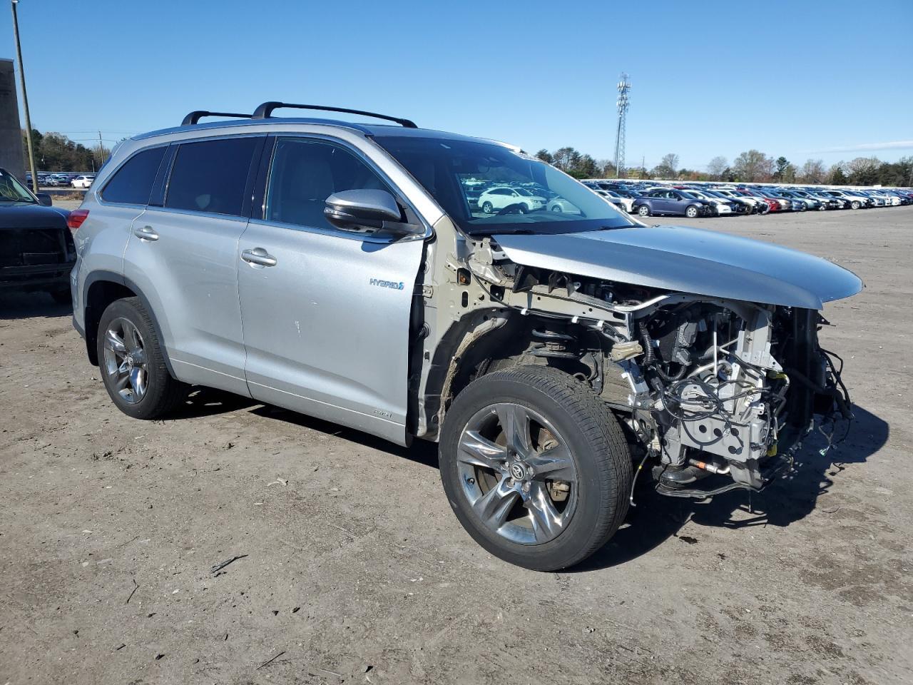 2019 TOYOTA HIGHLANDER - Фото 4