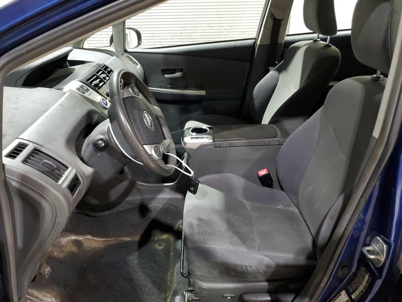 2013 TOYOTA PRIUS V - Фото 7