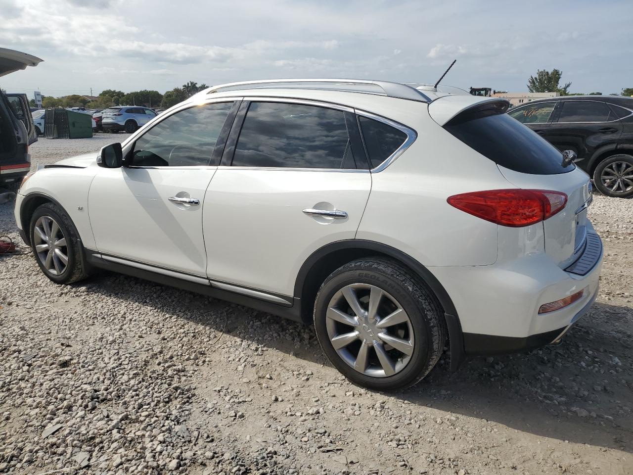 2016 INFINITI QX50 - Фото 2