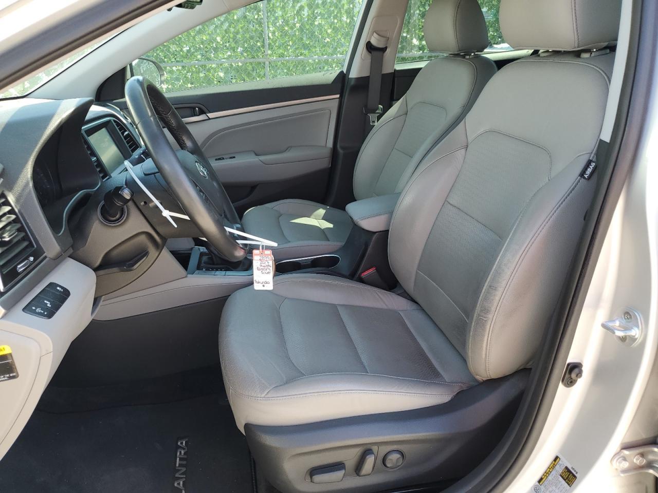 2017 HYUNDAI ELANTRA SE - Image 7