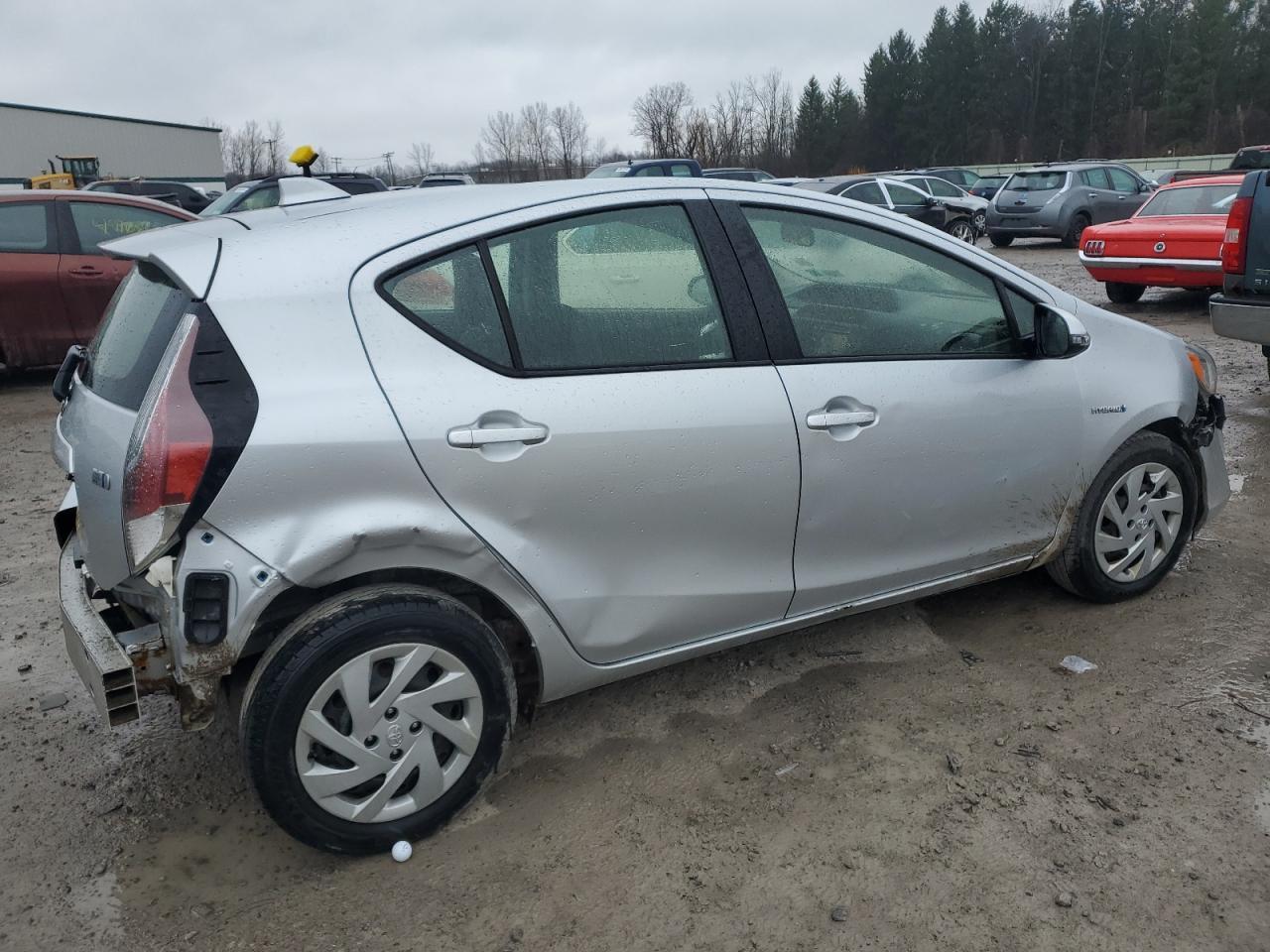 2015 TOYOTA PRIUS C - Image 3