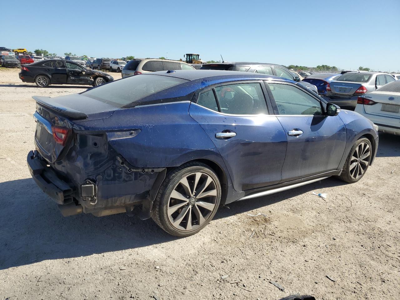 2017 NISSAN MAXIMA 3.5 - Image 3