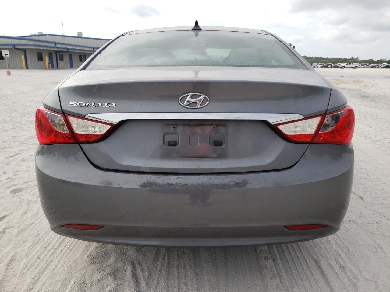 2011 HYUNDAI SONATA GLS - Image 6