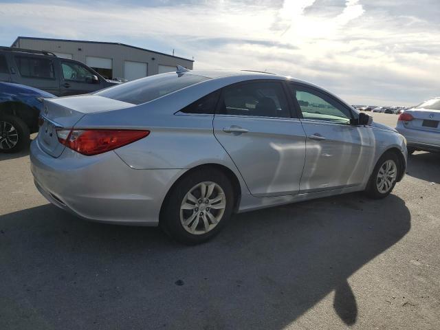 2011 Hyundai Sonata Gls - Image 3