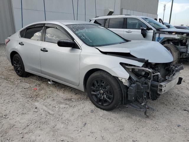 2015 Nissan Altima 2.5 - Фото 4