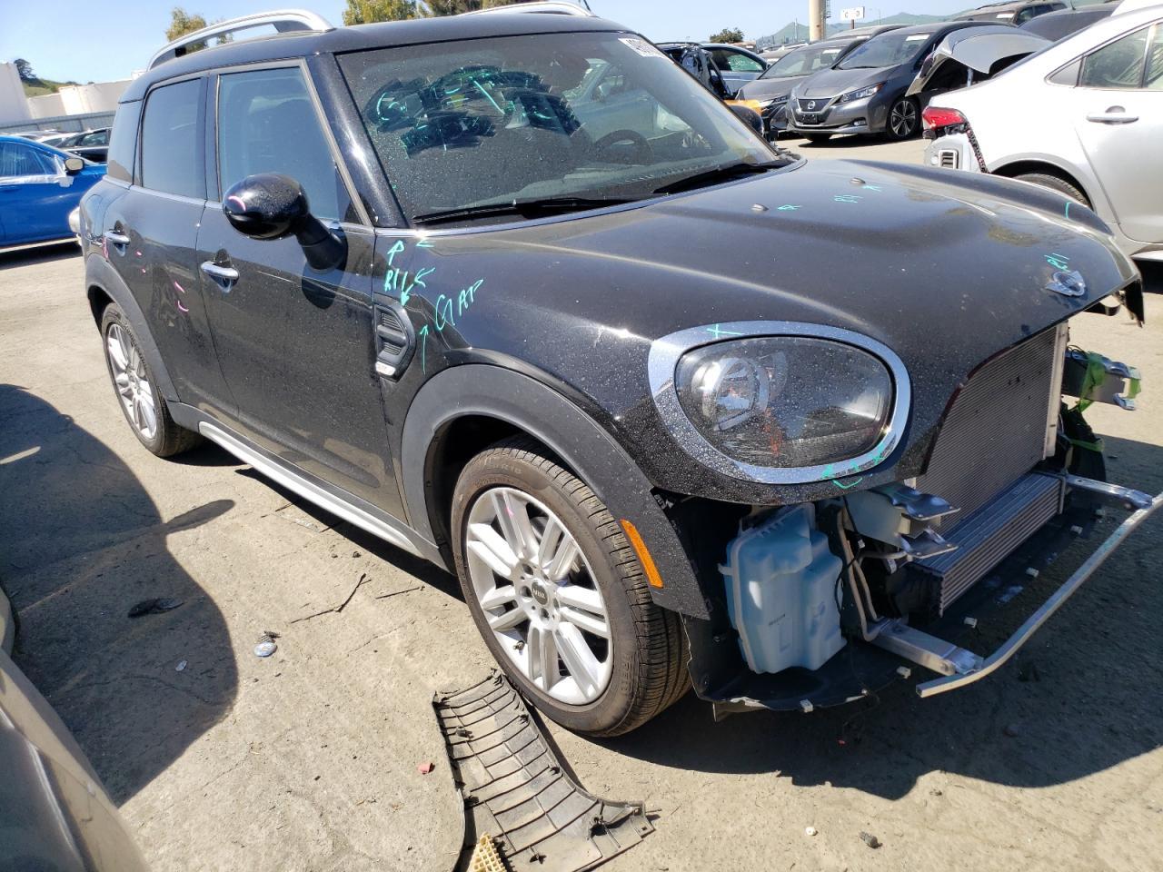 2017 MINI COOPER COU - Image 4
