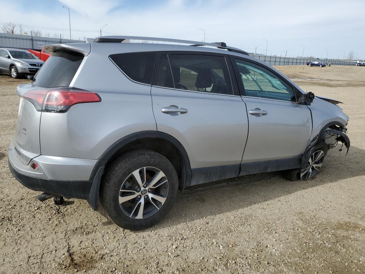 2018 TOYOTA RAV4 LE - Image 3