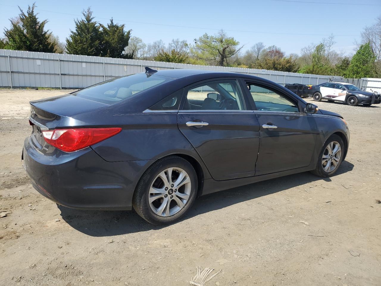 2011 HYUNDAI SONATA SE - Image 3