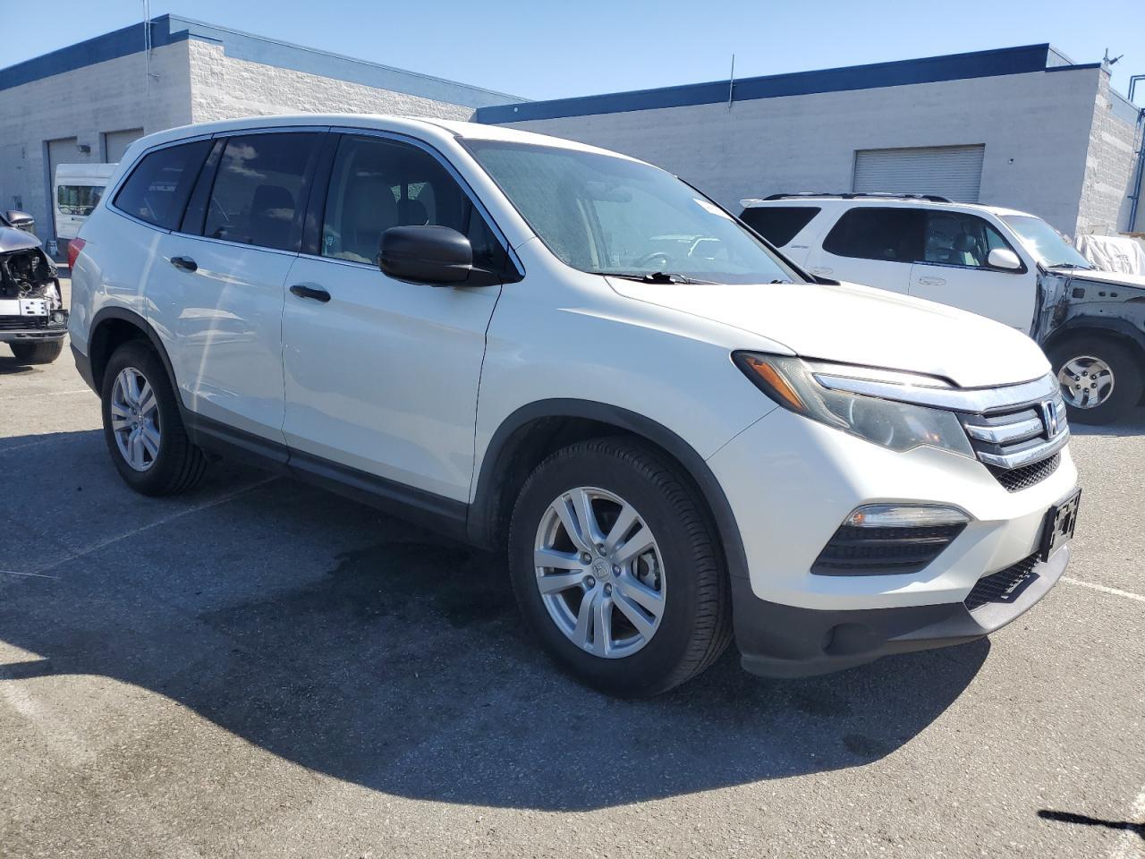 2017 HONDA PILOT LX - Image 4
