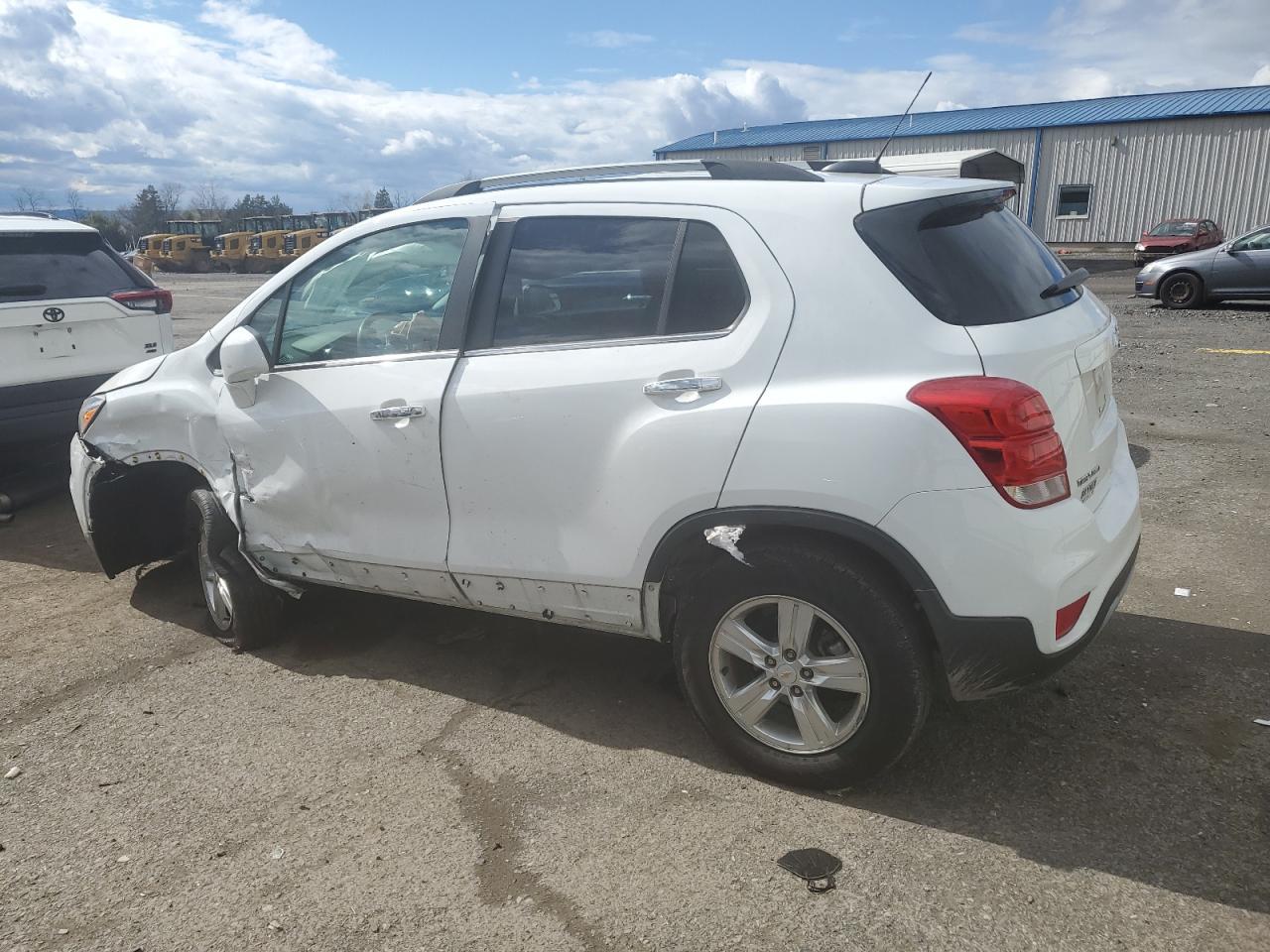 2018 CHEVROLET TRAX 1LT - Image 2