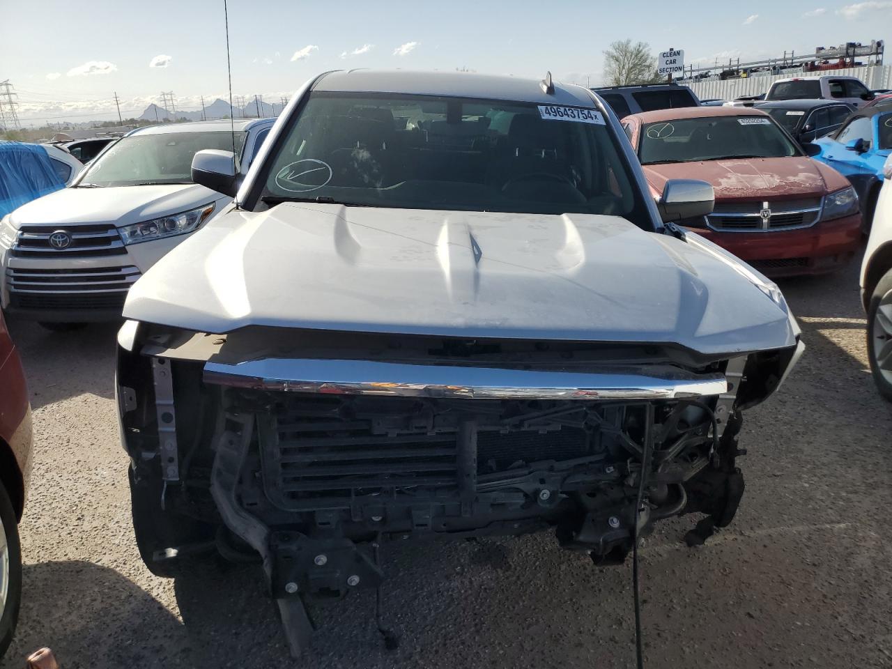 2018 CHEVROLET SILVERADO - Фото 5