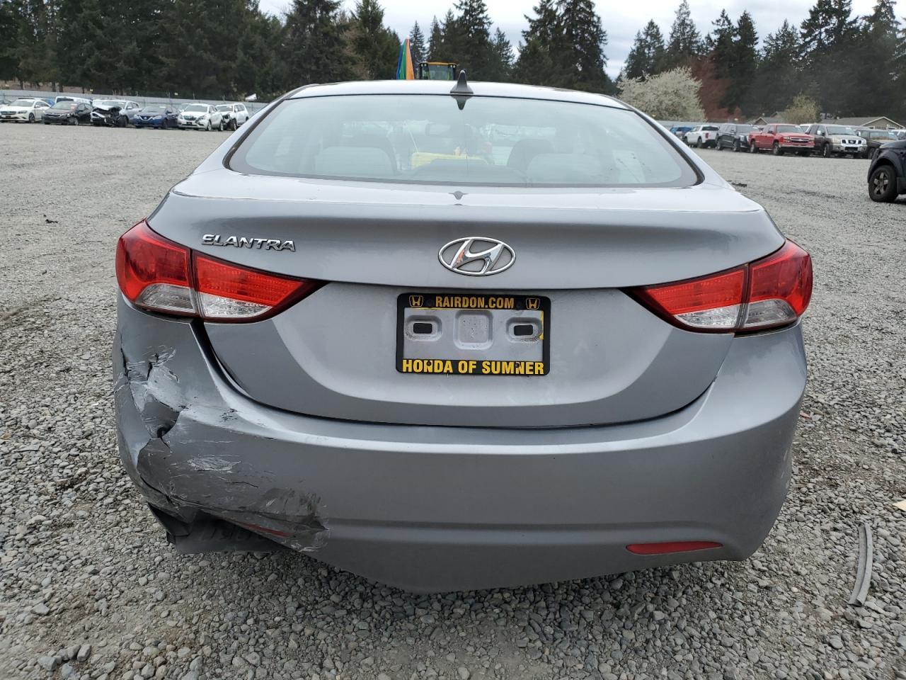 2013 HYUNDAI ELANTRA GL - Фото 6