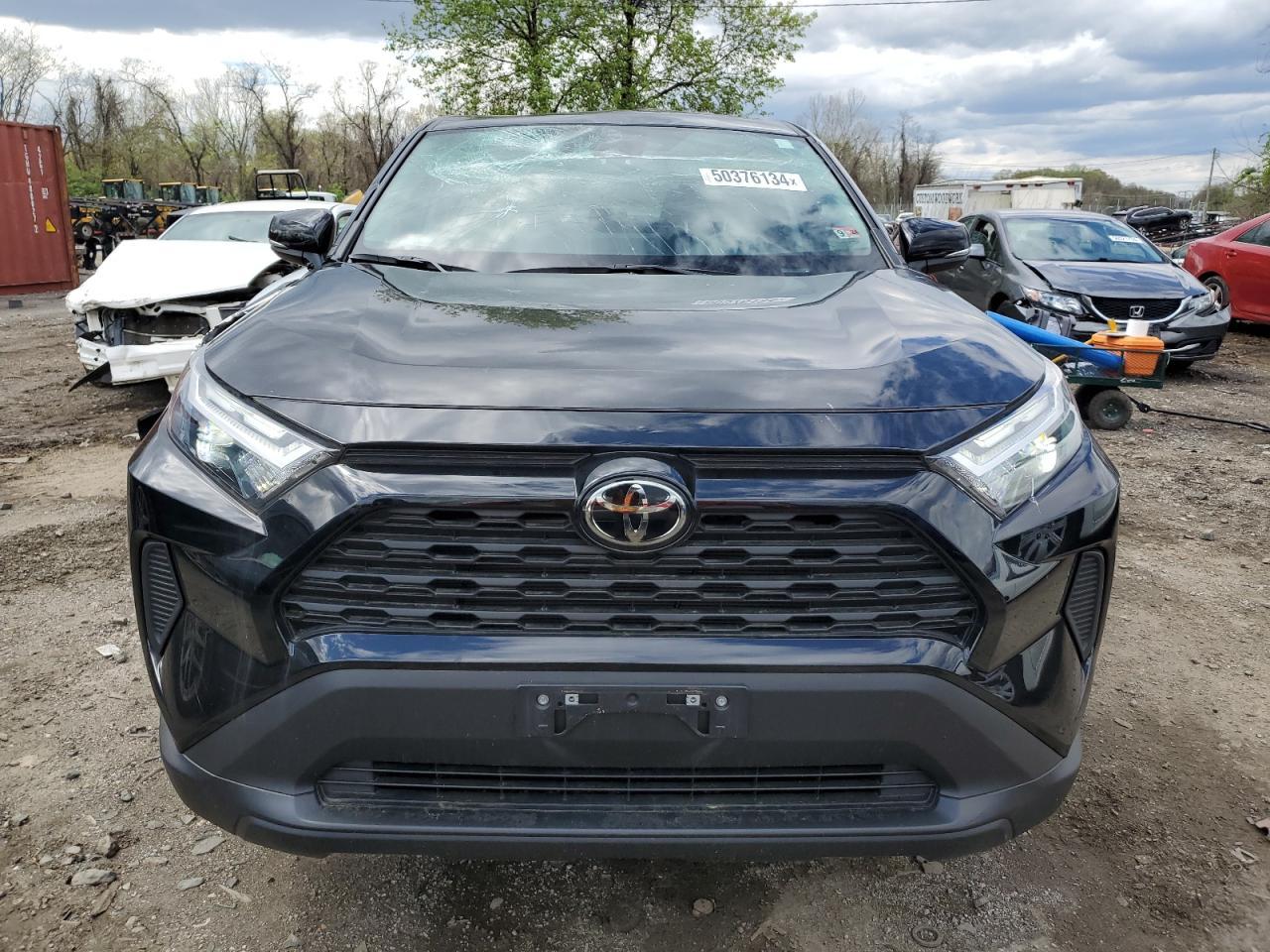 2023 TOYOTA RAV4 LE - Фото 5
