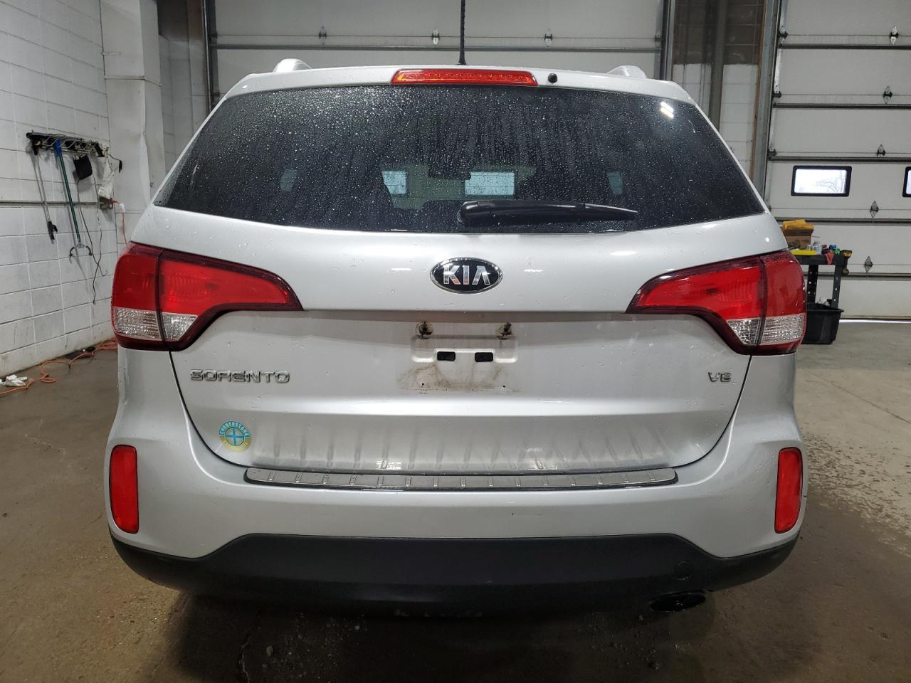 2015 KIA SORENTO LX - Image 6