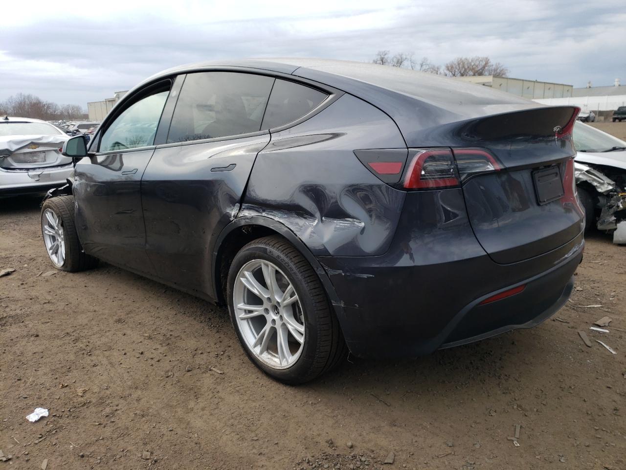 2024 TESLA MODEL Y - Image 2