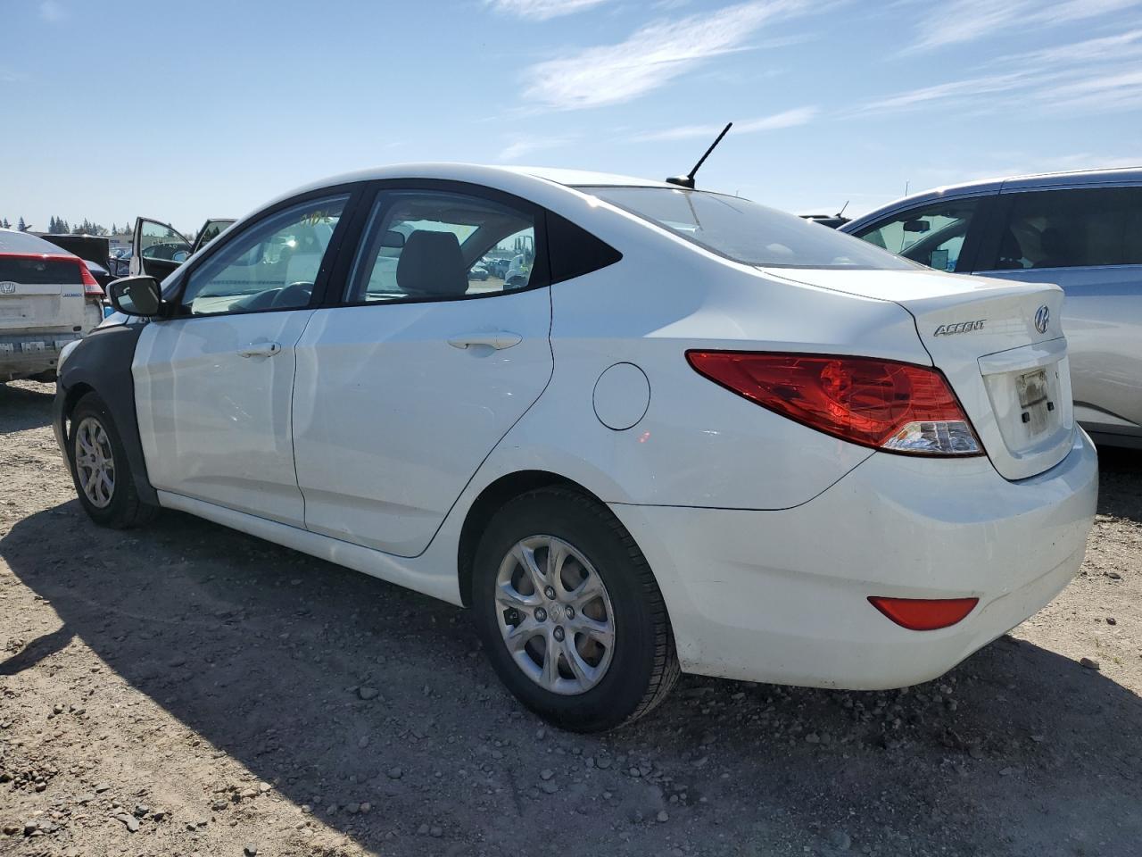 2014 HYUNDAI ACCENT GLS - Image 2