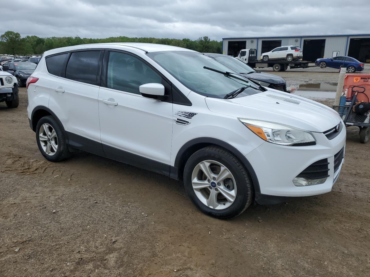 2015 FORD ESCAPE SE - Image 4