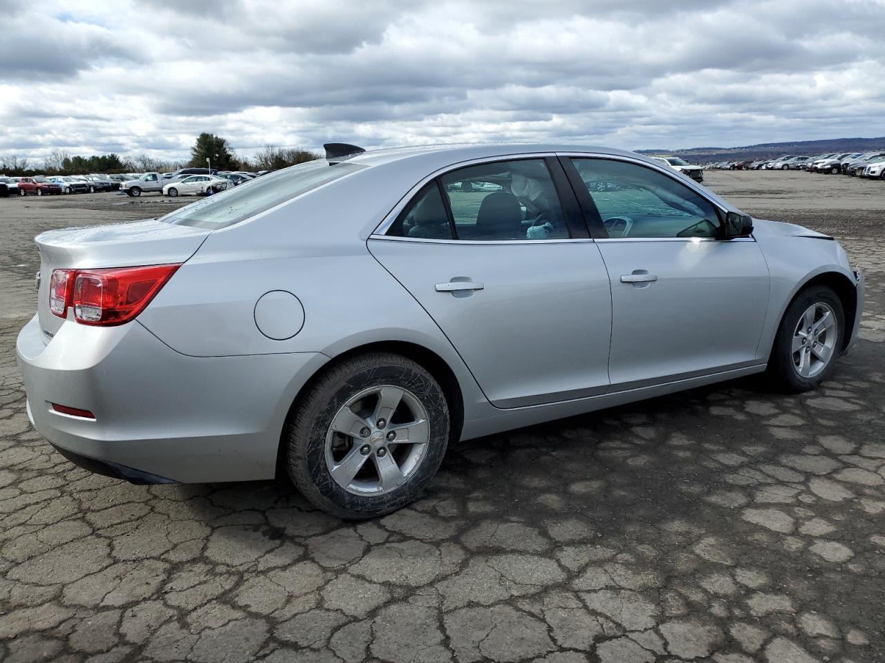 2015 CHEVROLET MALIBU LS - Фото 3