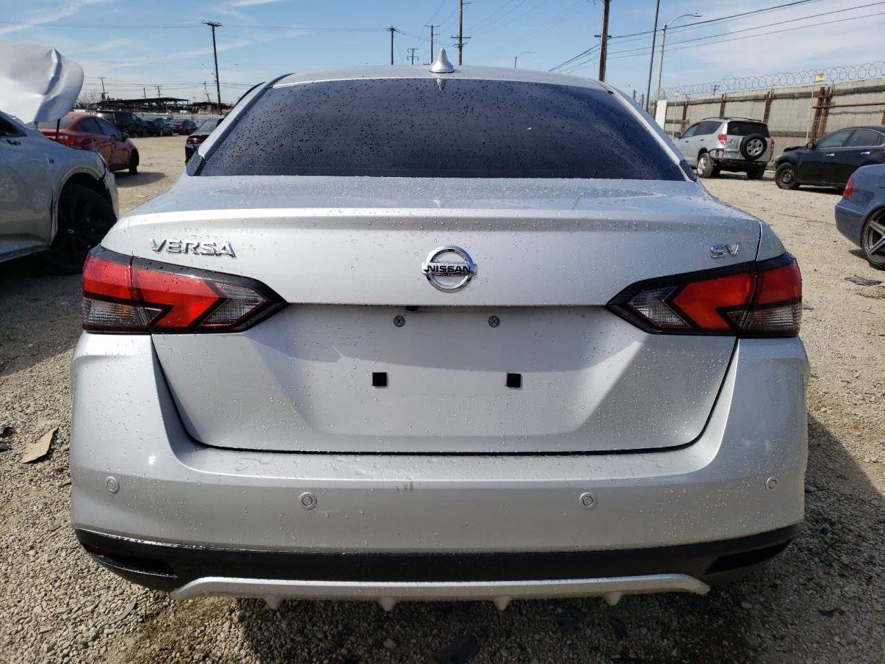 2021 NISSAN VERSA SV - Фото 6