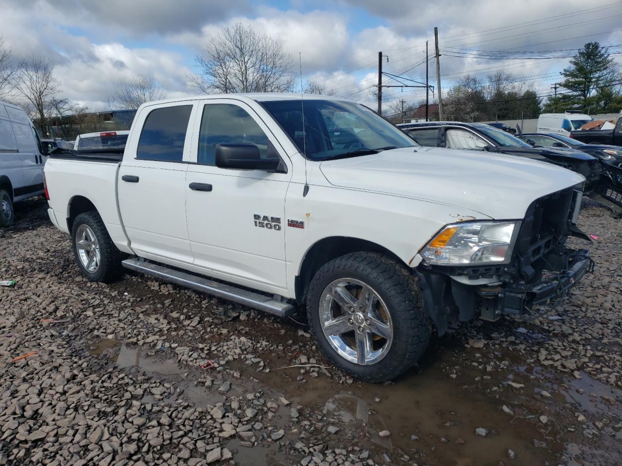 2014 RAM 1500 ST - Фото 4