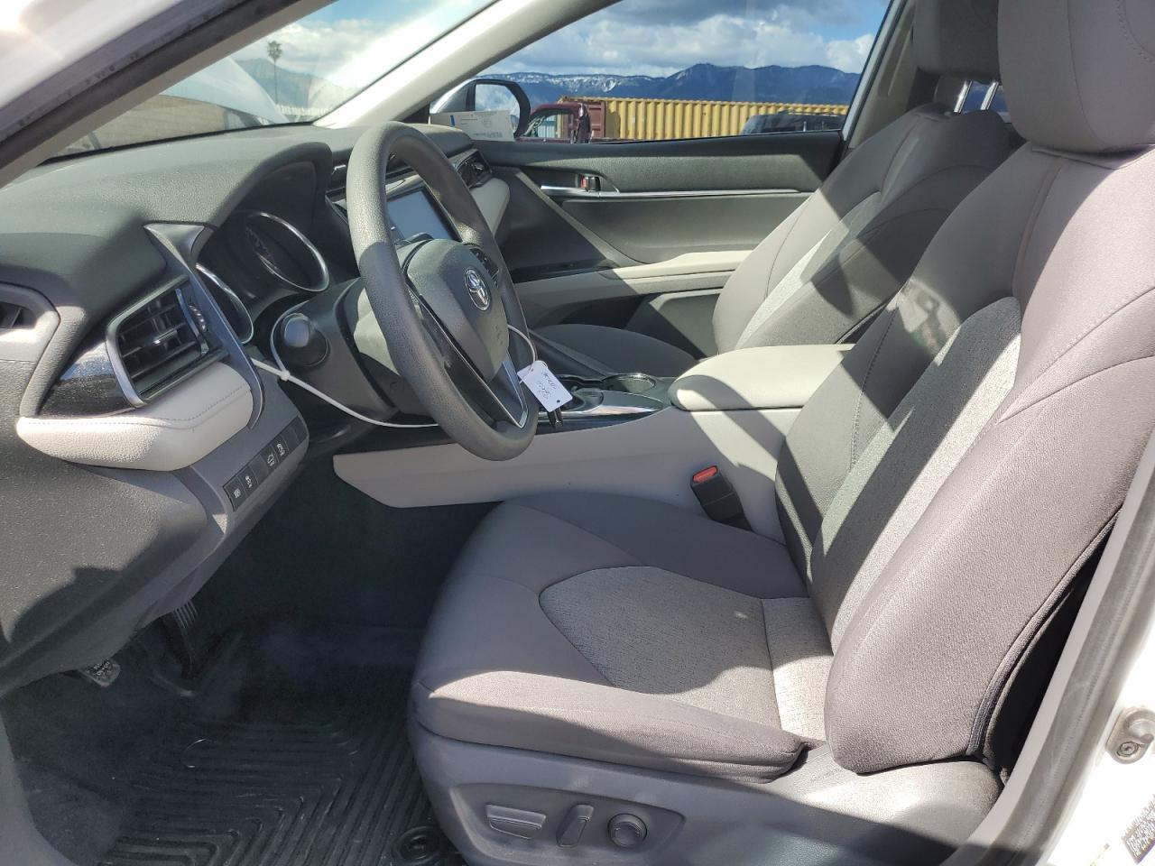 2019 TOYOTA CAMRY L - Image 7