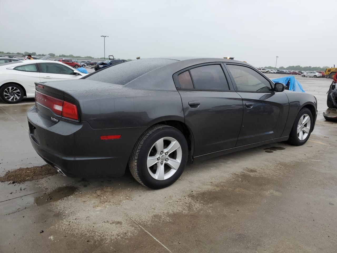 2013 DODGE CHARGER SE - Фото 3