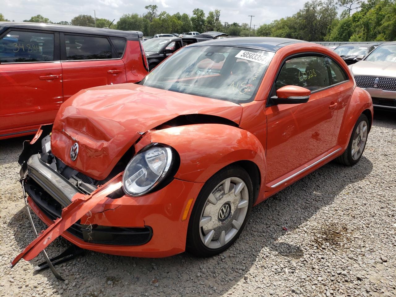 2016 VOLKSWAGEN BEETLE SE car image