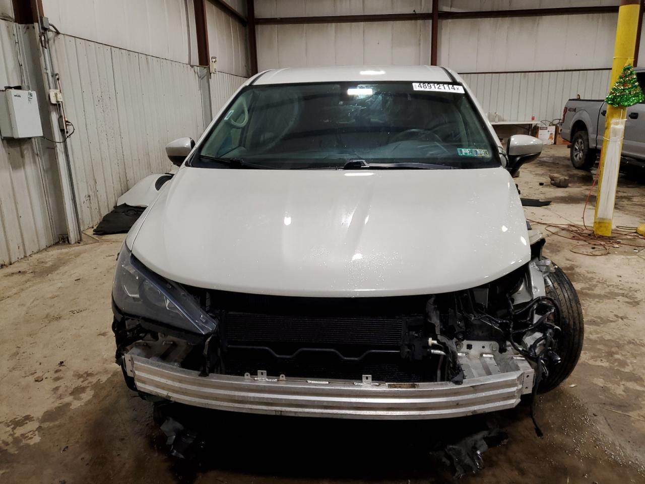 2017 CHRYSLER PACIFICA T - Image 5