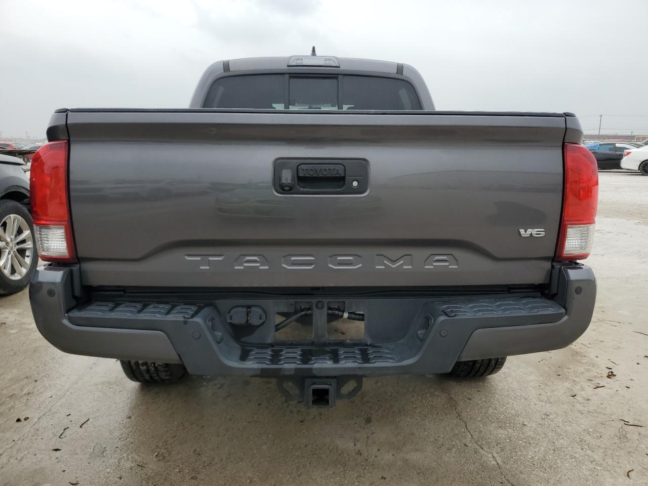 2016 TOYOTA TACOMA DOU - Фото 6
