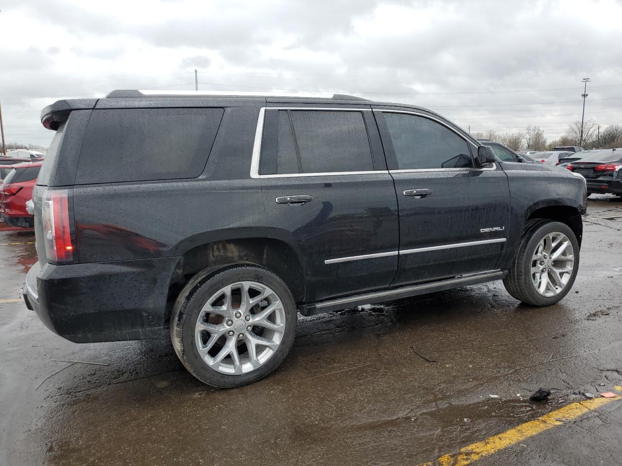 2017 GMC YUKON DENA - Фото 3