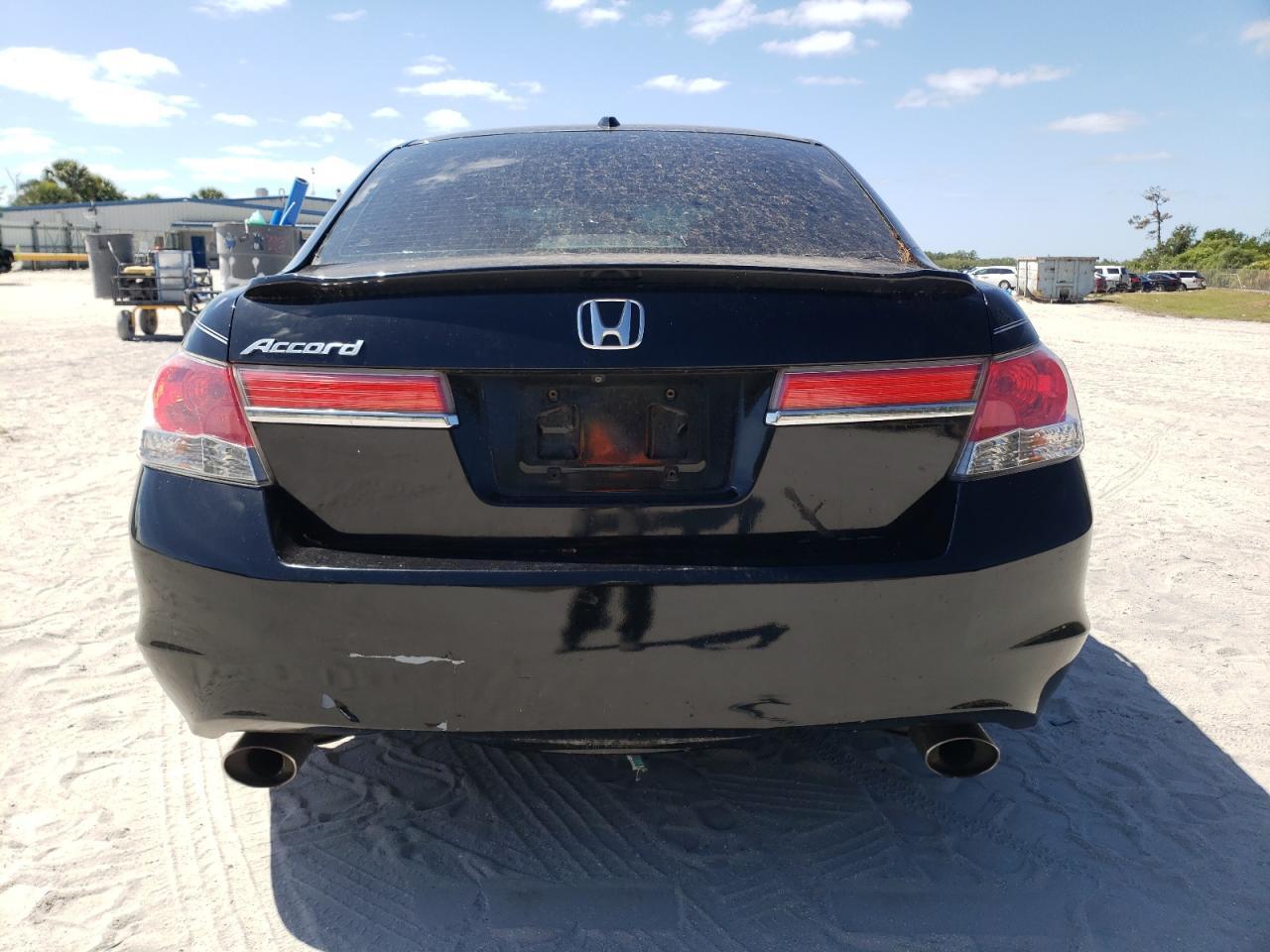 2012 HONDA ACCORD EXL - Image 6
