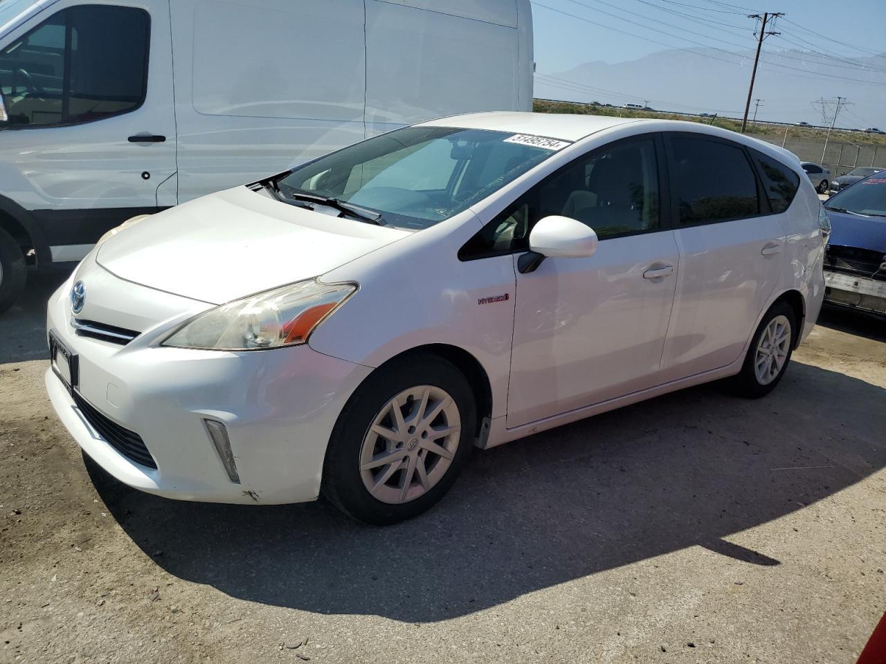 2013 TOYOTA PRIUS V car image