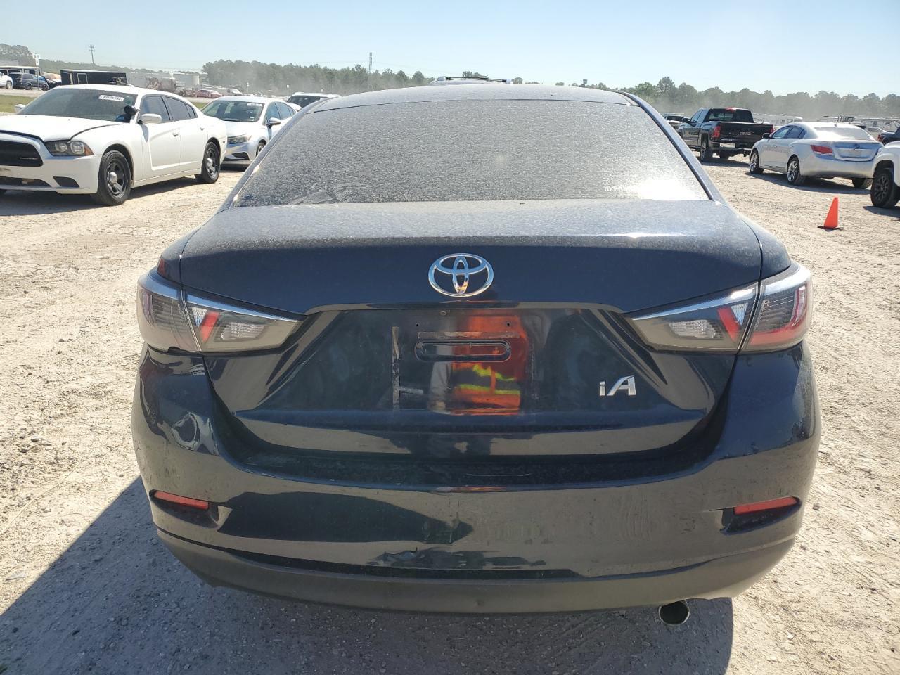 2017 TOYOTA YARIS IA - Фото 6